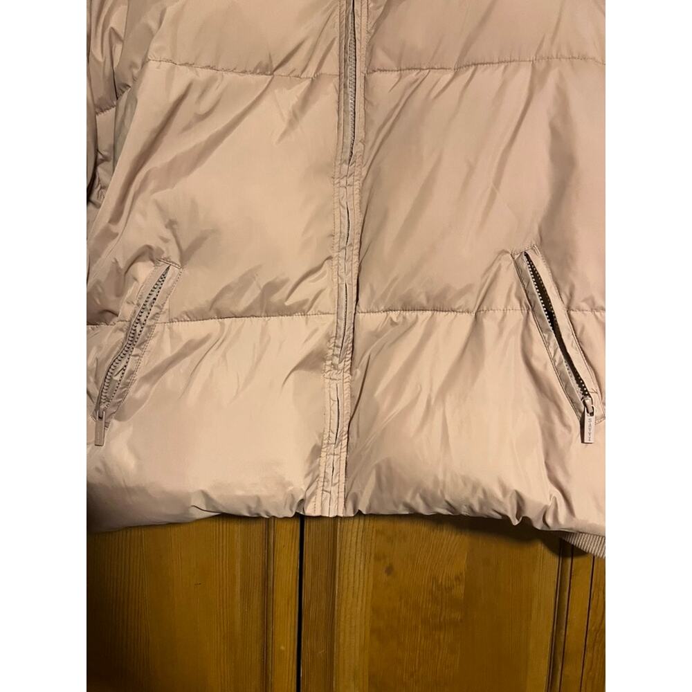 Savvi Women’s Cropped The Court Puffer Jacket Minimalist Clay Pink Size M - Picture 4 of 11